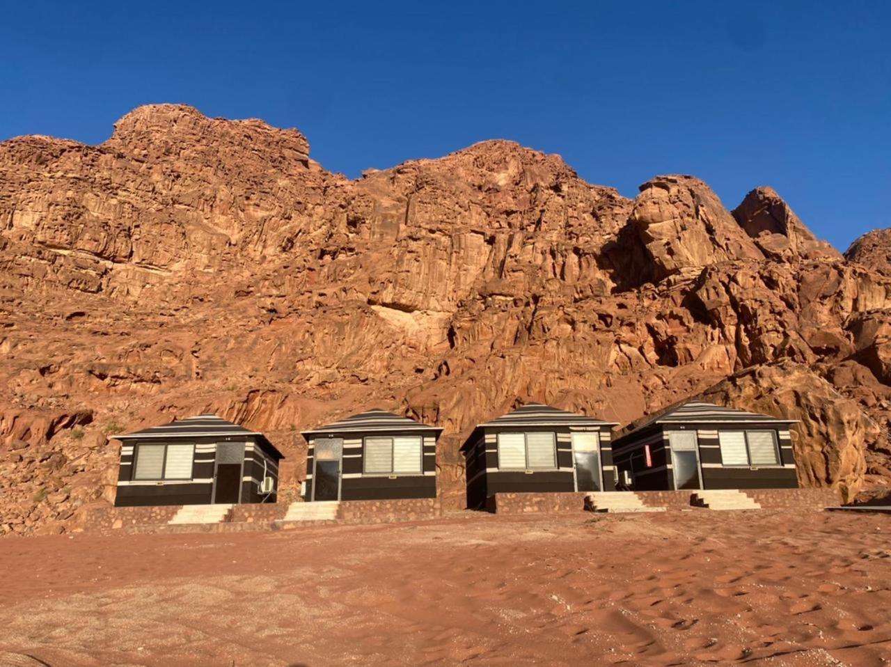 Desert Moon Camp Ουάντι Ραμ Εξωτερικό φωτογραφία