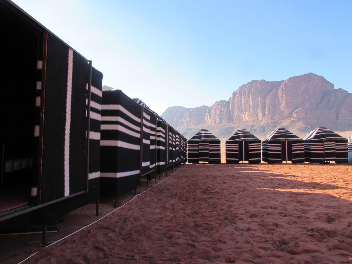 Desert Moon Camp Ουάντι Ραμ Εξωτερικό φωτογραφία
