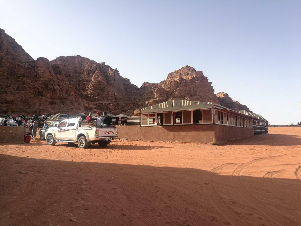 Desert Moon Camp Ουάντι Ραμ Εξωτερικό φωτογραφία