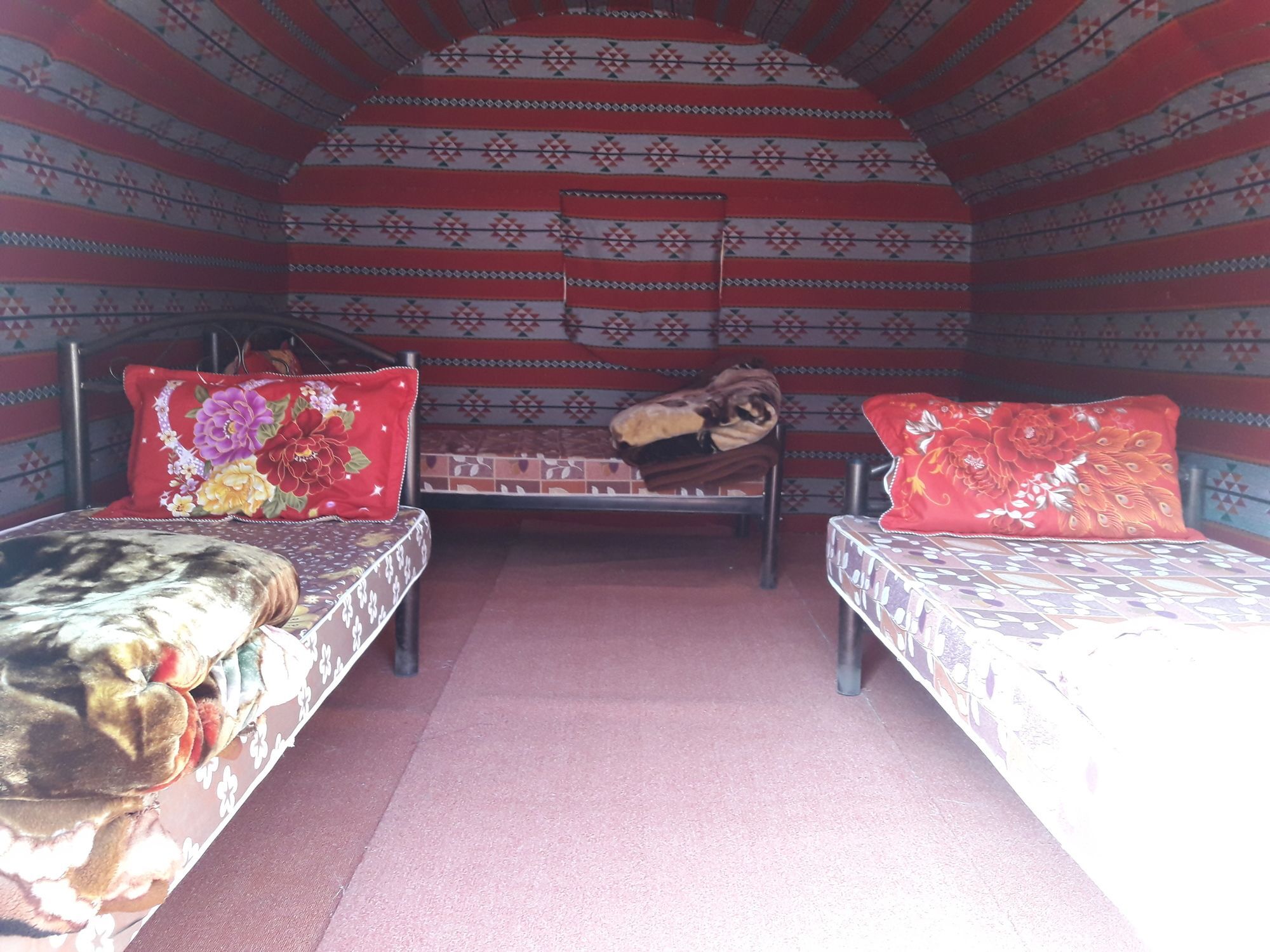 Desert Moon Camp Ουάντι Ραμ Εξωτερικό φωτογραφία